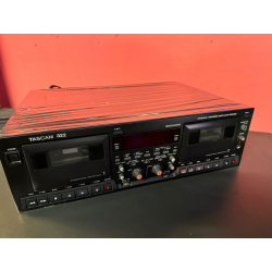 Tascam 322 Professional Studio Double Auto Reverse Cassette Deck .fully working.