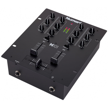 Numark M101 mixer