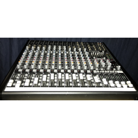 Mackie ProFX16 Channel Mixer with FX USB